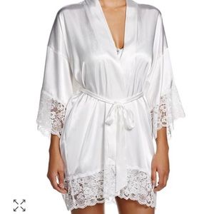 In Bloom by Jonquil Bridal Robe